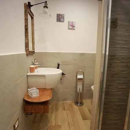 לינה וארוחת בוקר Sant'agata Patrona 3*